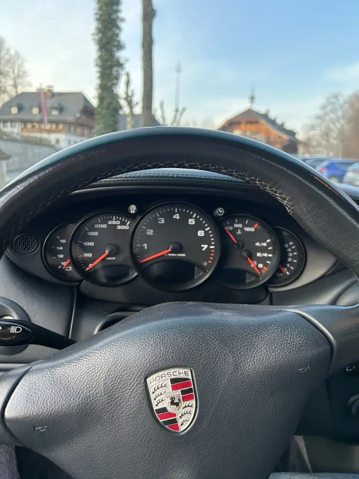 Porsche 996 911 Carrera 4 Coupé, foto 8