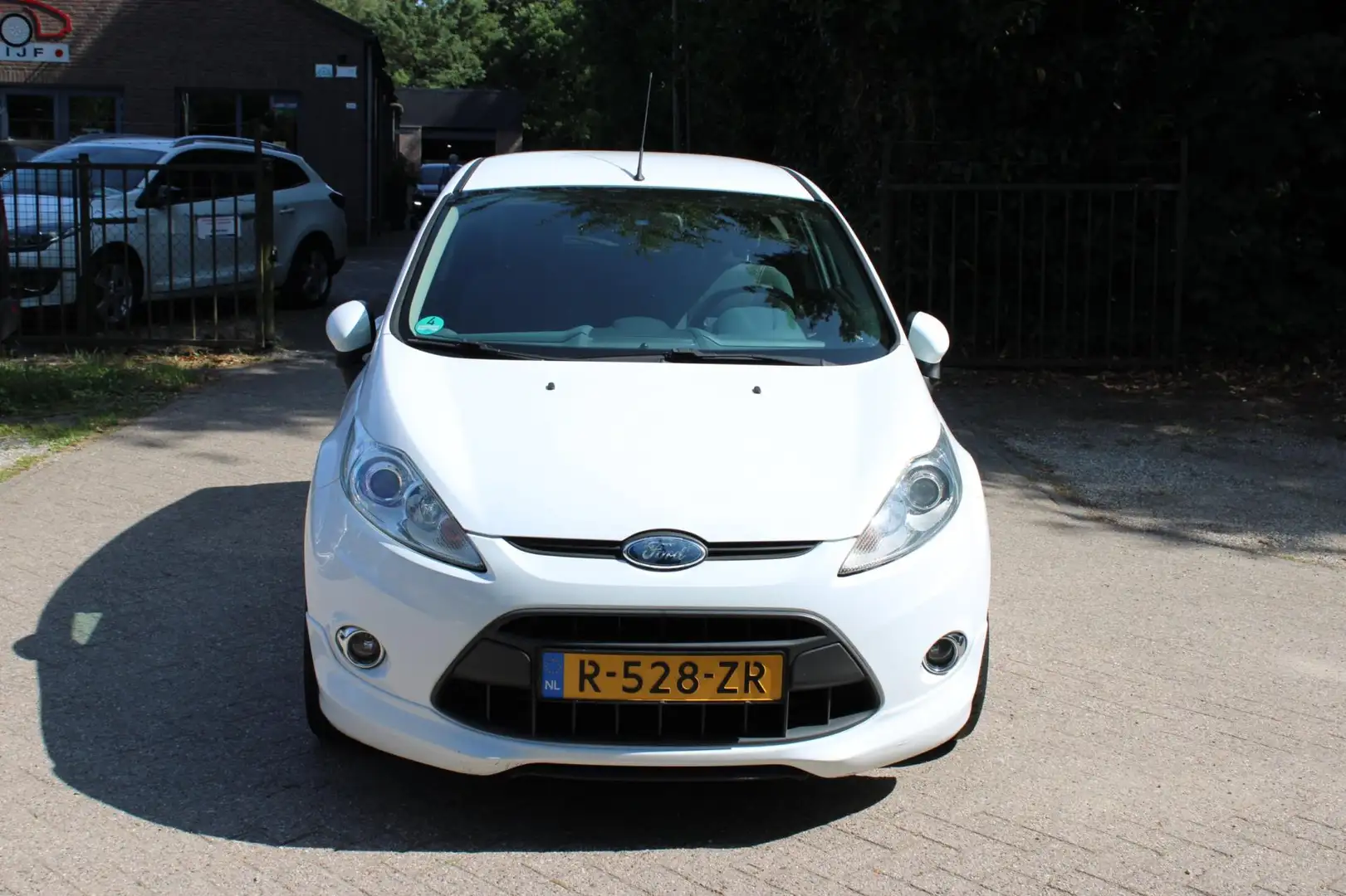 Ford Fiesta 1.25 Titanium sport , Supernetjes!! beurt APK Blanc - 2