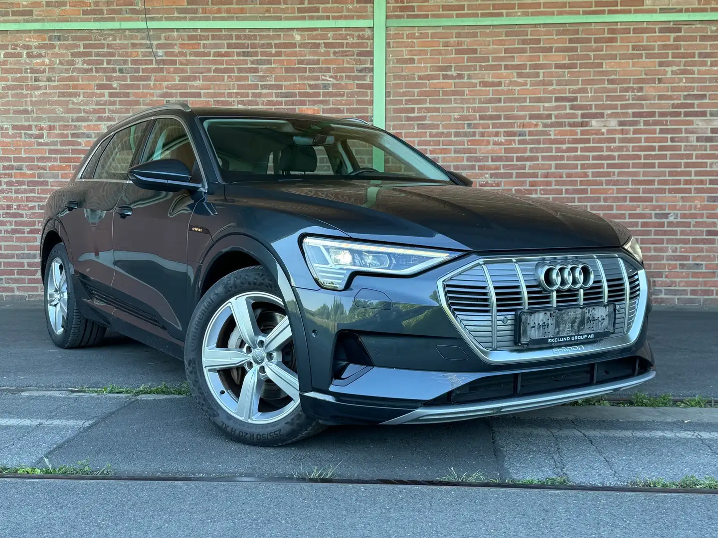 Audi e-tron 50 Quattro Launch Edition Gris - 2