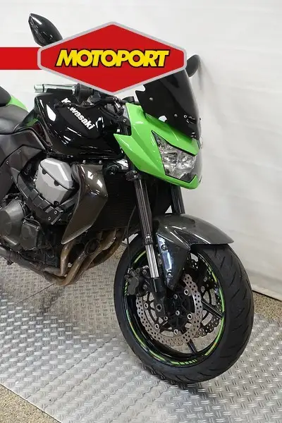 Kawasaki Z 750 - foto 2