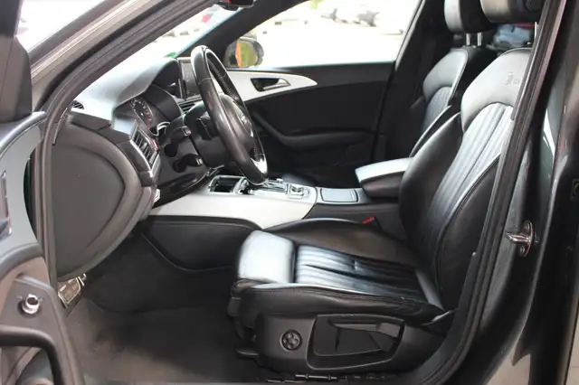 Audi A6 view 11