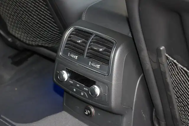 Audi A6 view 10
