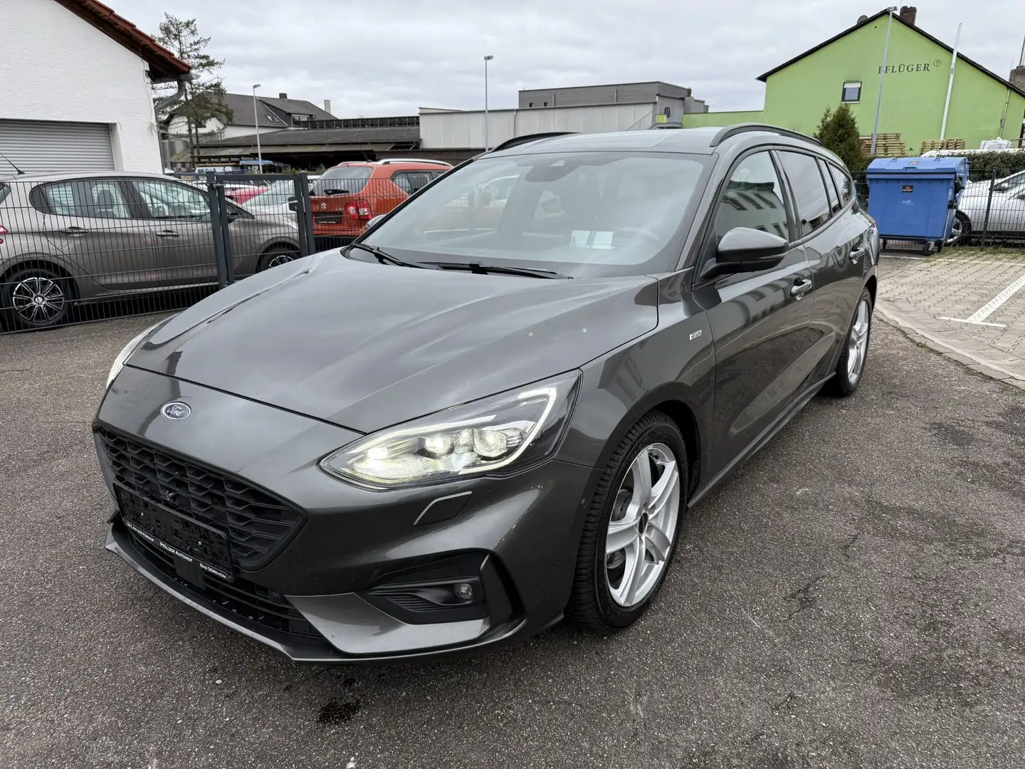 Ford Focus ST-Line X Gris - 1