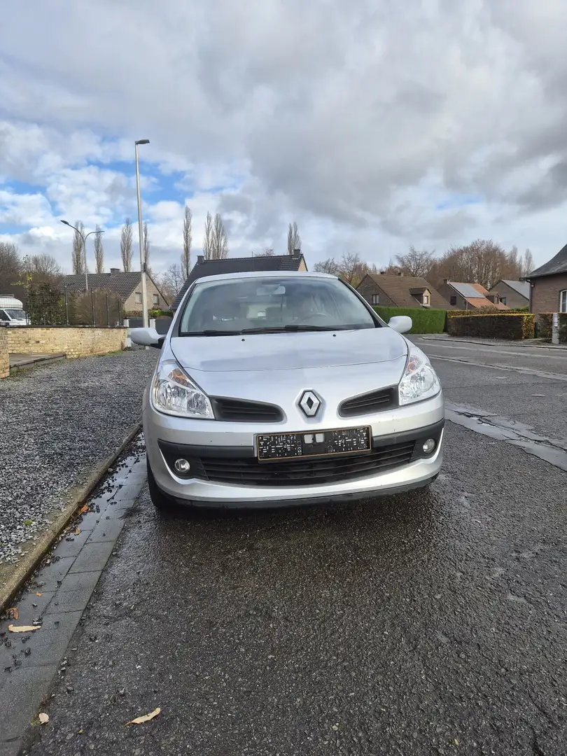 Renault Clio 1.6i 16v Privilège Argent - 2
