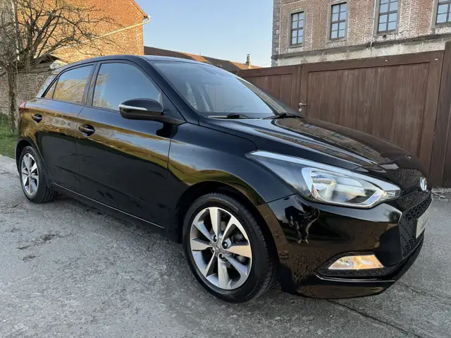 Hyundai i20 1.4i Sky *AIRCO*GPS*CAMERA*GARANTIE*