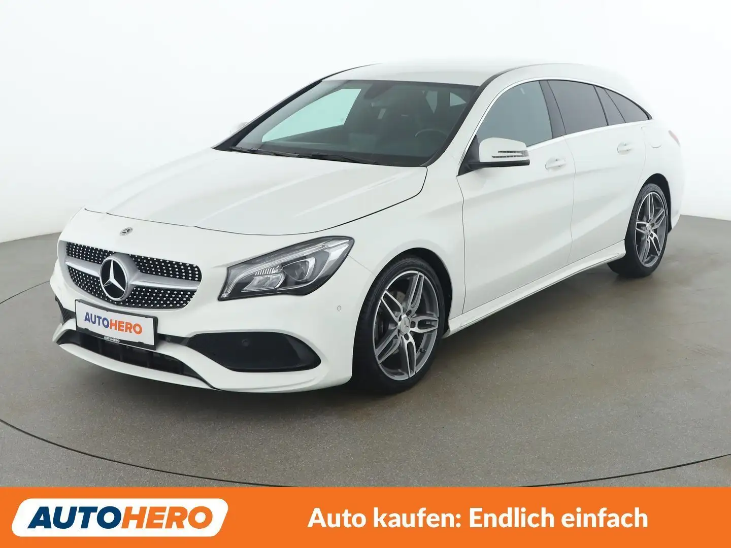 Mercedes-Benz CLA 180 CLA 180 d Shooting Brake AMG Line Weiß - 1