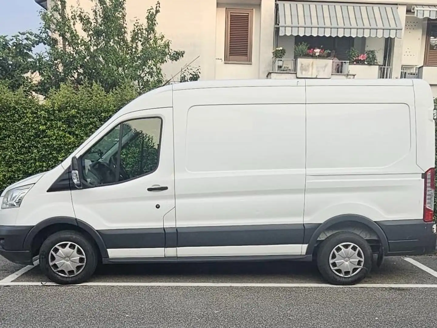 Ford Transit 2.0 ECOBLUE 130 CV Bianco - 2
