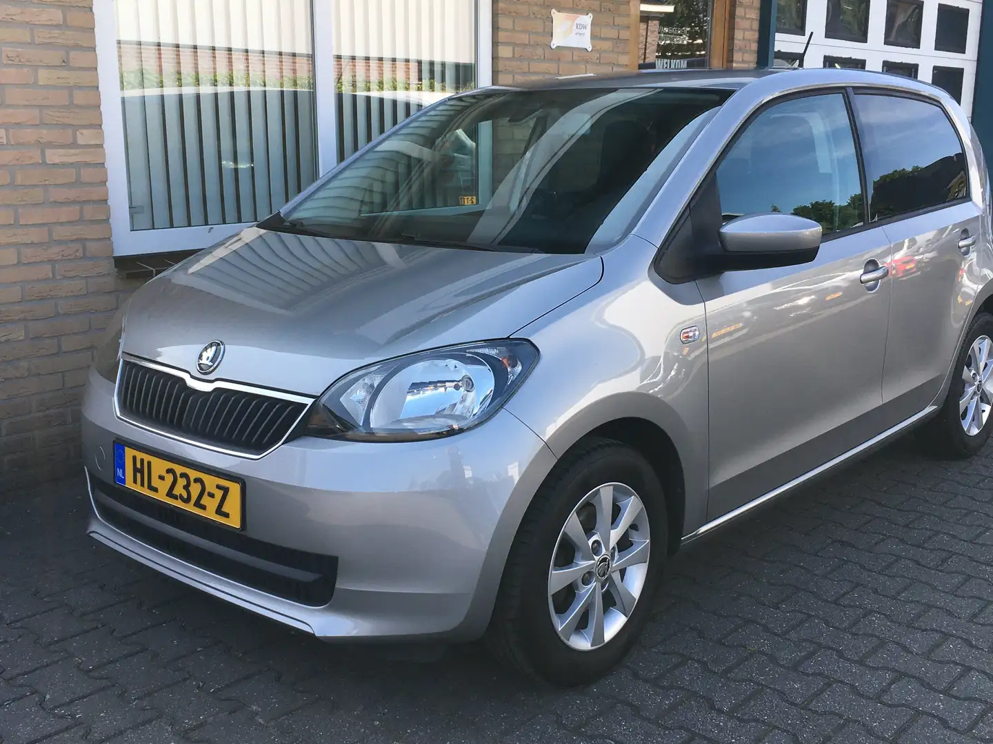 Skoda Citigo 1.0 Greentech Fresh Gris - 2