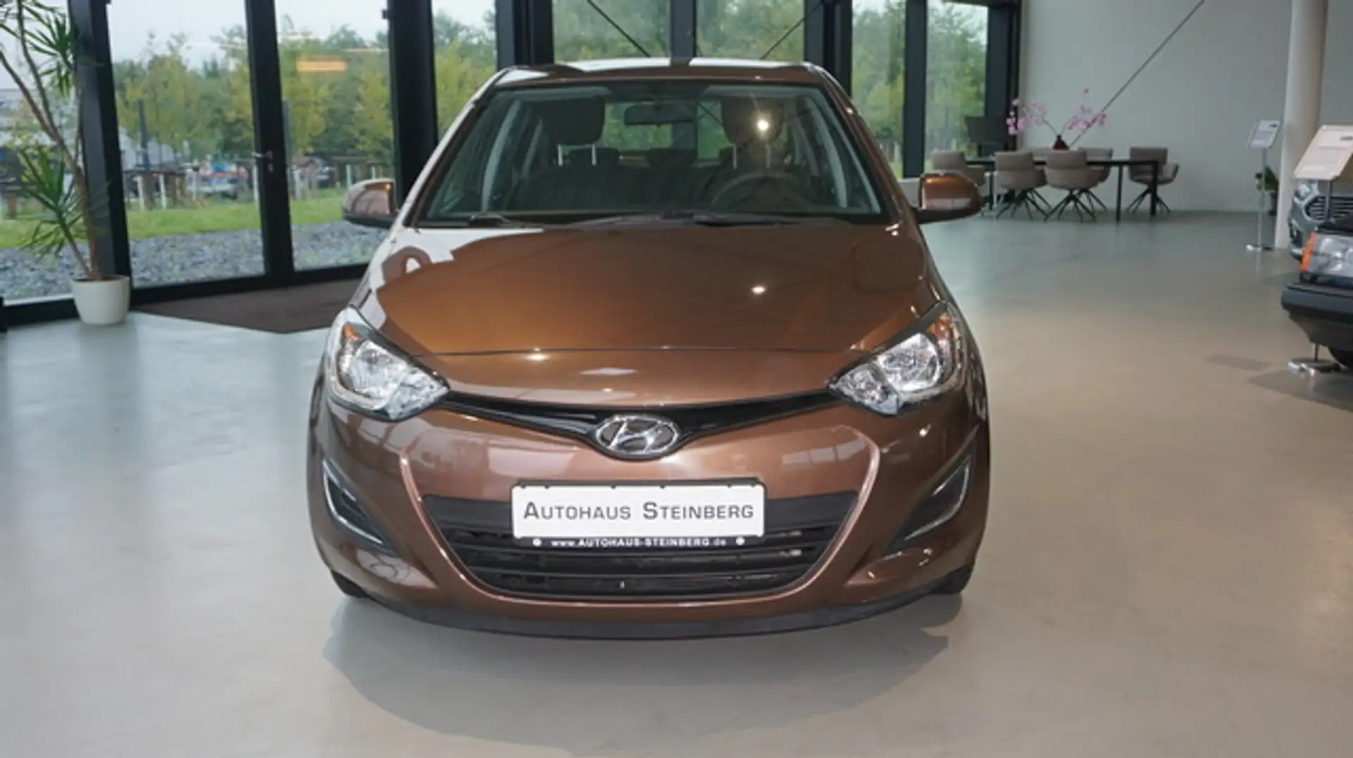Hyundai i20 AUTOMATIK+1. HAND+ EINPARKHILFE Style Grau - 1