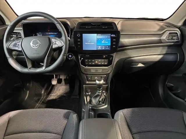 KGM Tivoli view 13