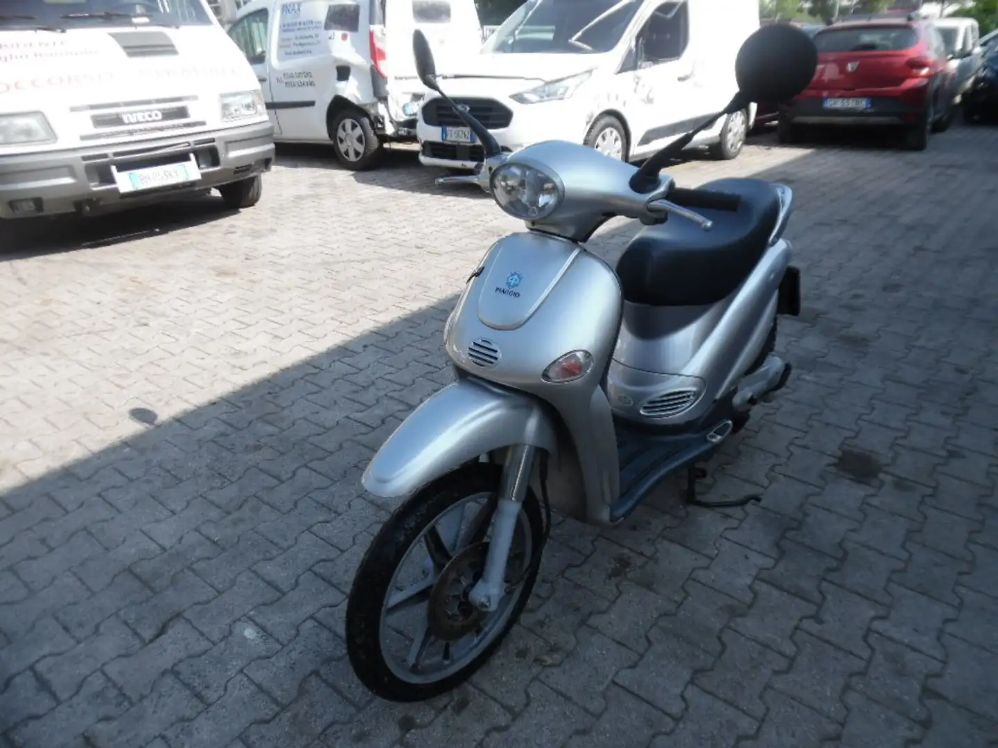 Piaggio Liberty 125 Argento - 1