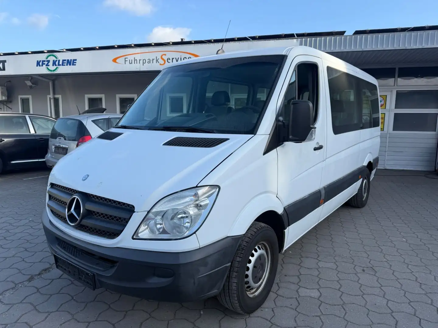 Mercedes-Benz Sprinter II Kombi 311 CDI 8-Sitzer Rollstuhlramp Blanc - 2