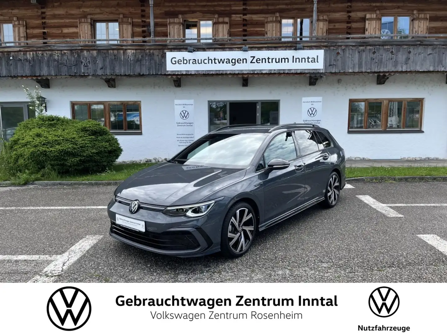 Volkswagen Golf VIII Variant 1,5 eTSI R-Line DSG (LED+Navi+ACC) Grau - 1