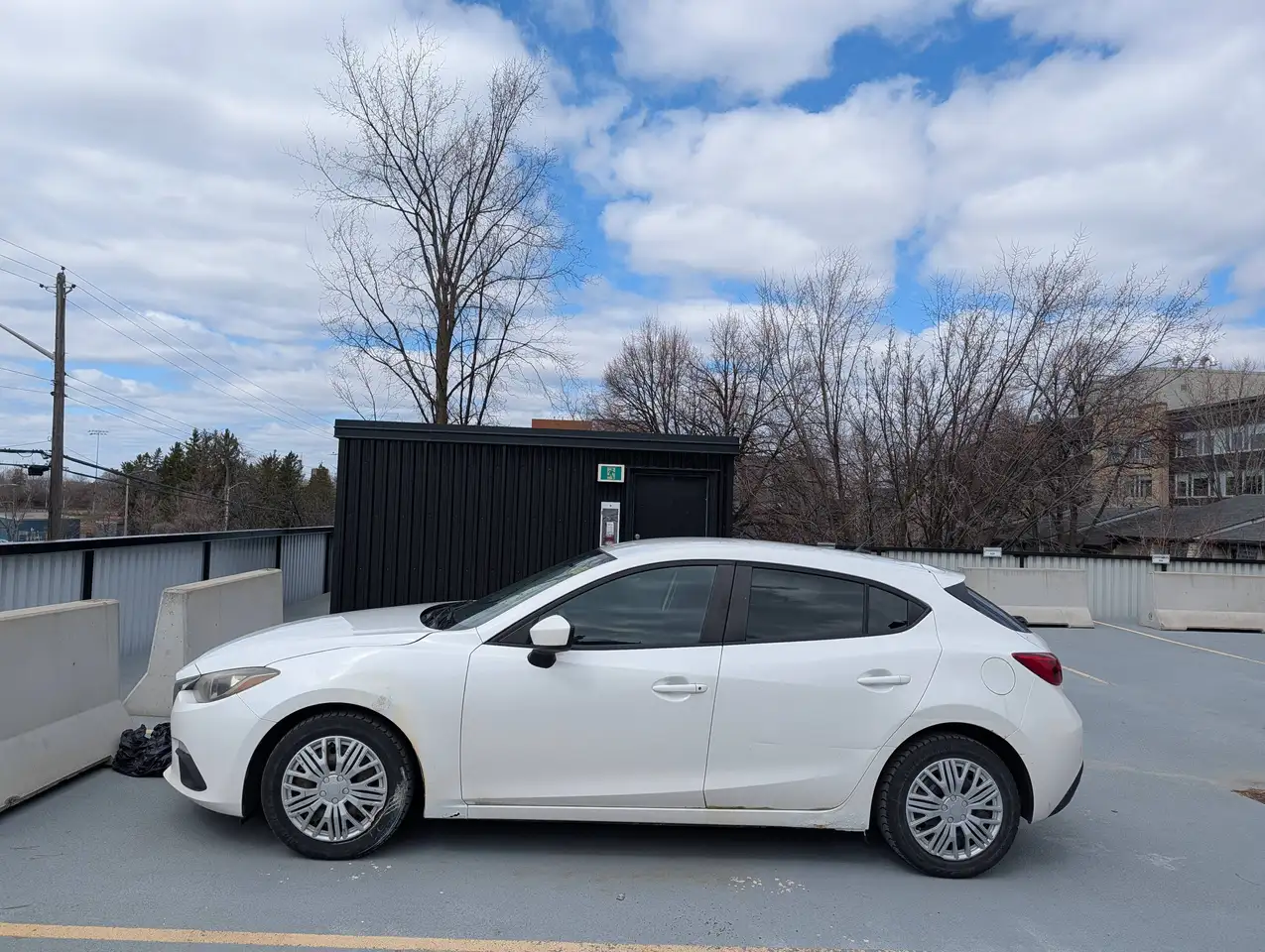 Mazda 3 снимка Mazda 3