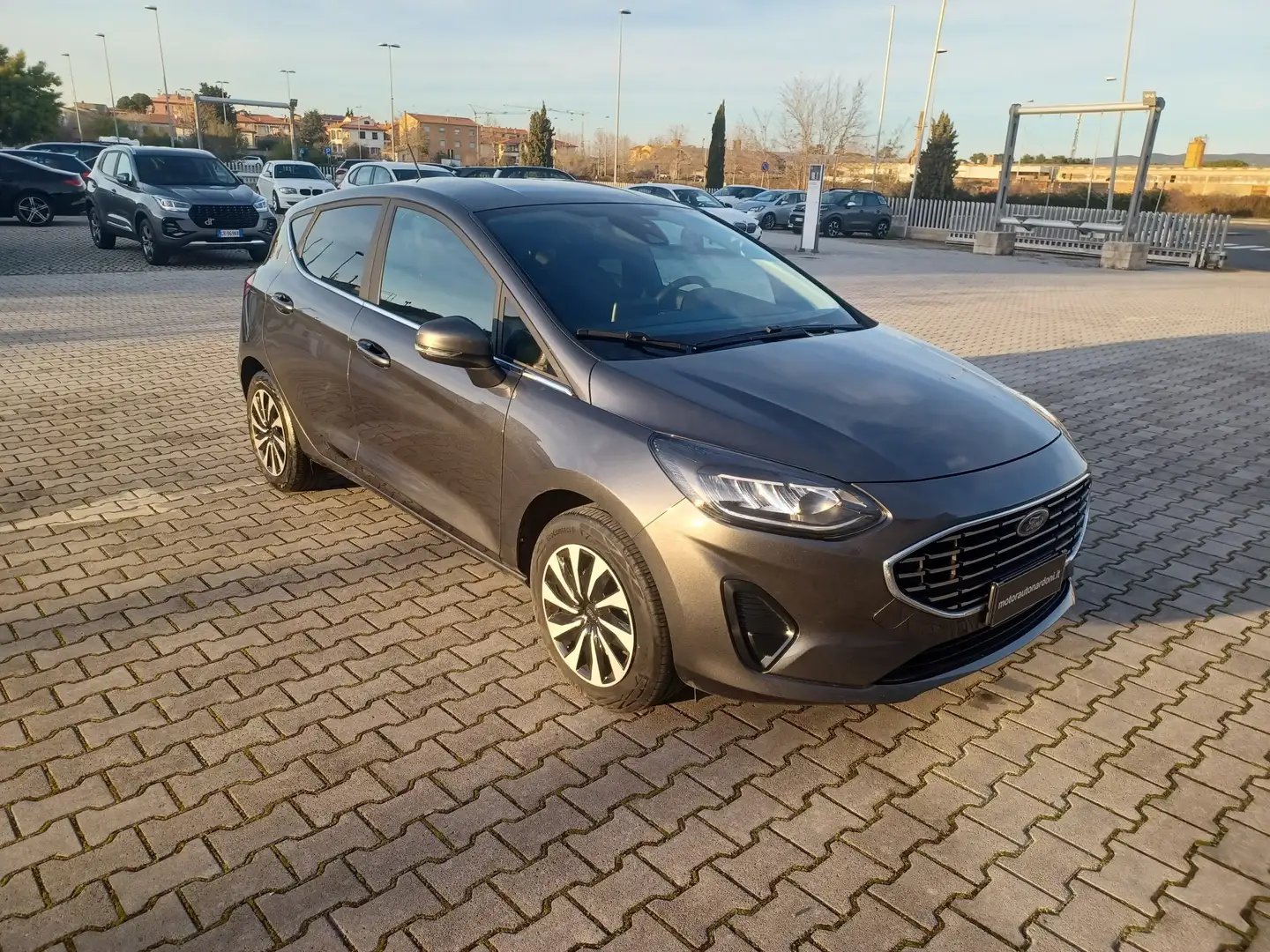 Ford Fiesta Fiesta 5p 1.1 Titanium 75cv Gris - 1