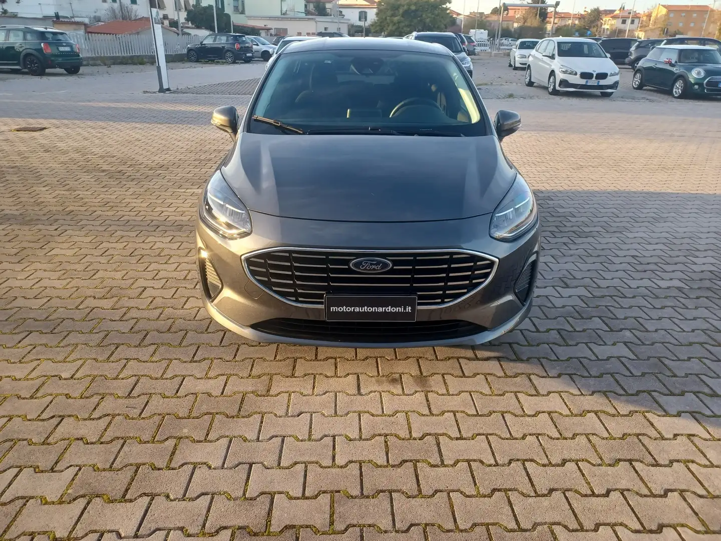Ford Fiesta Fiesta 5p 1.1 Titanium 75cv Gris - 2