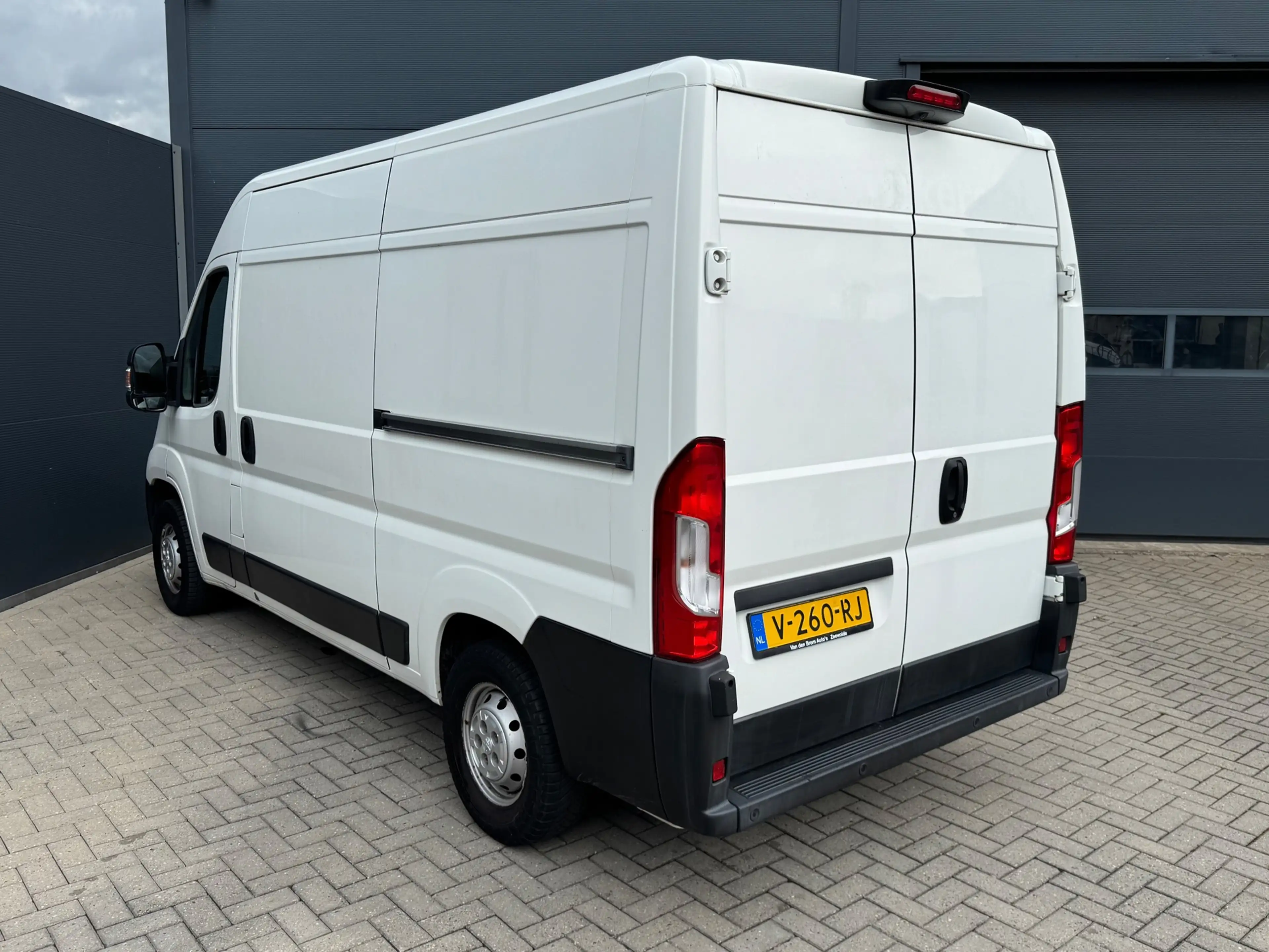 Peugeot Boxer 333 2.0 BlueHDI L2H2 / Camera / Marge / 2x Zijdeur — photo 2