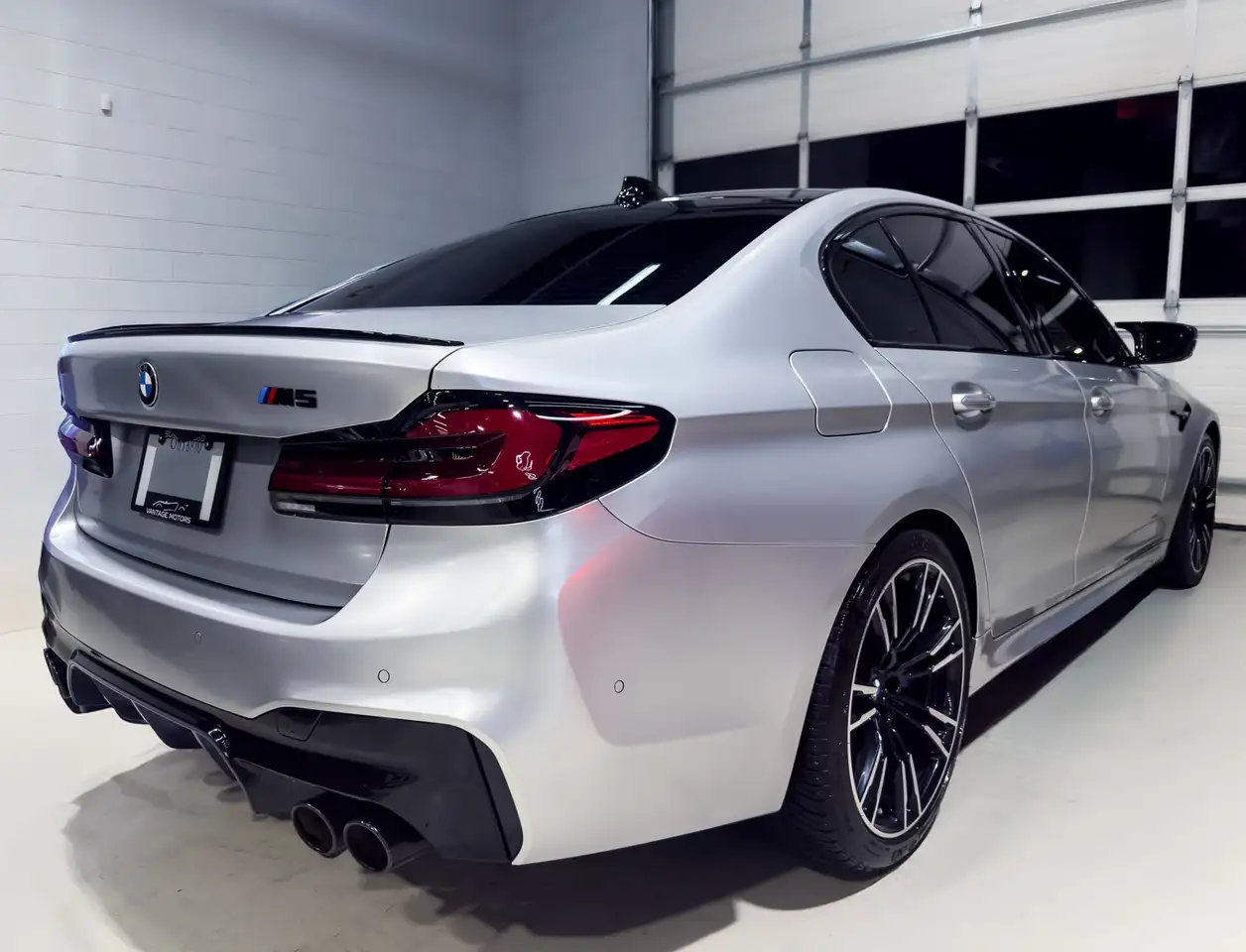BMW M5 снимка BMW M5