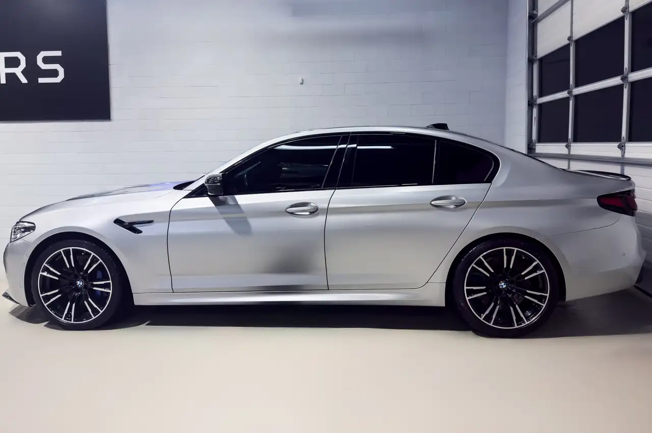 BMW M5 снимка BMW M5