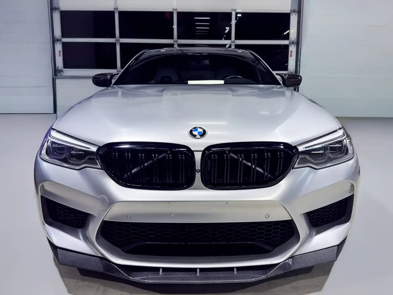 BMW M5 снимка BMW M5