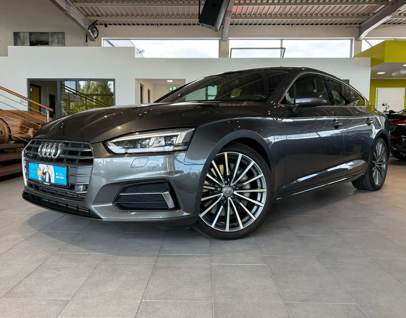 Audi A5 Sportback S-Line*Digital*Pano*Matrix*Alcantar Grau - 1