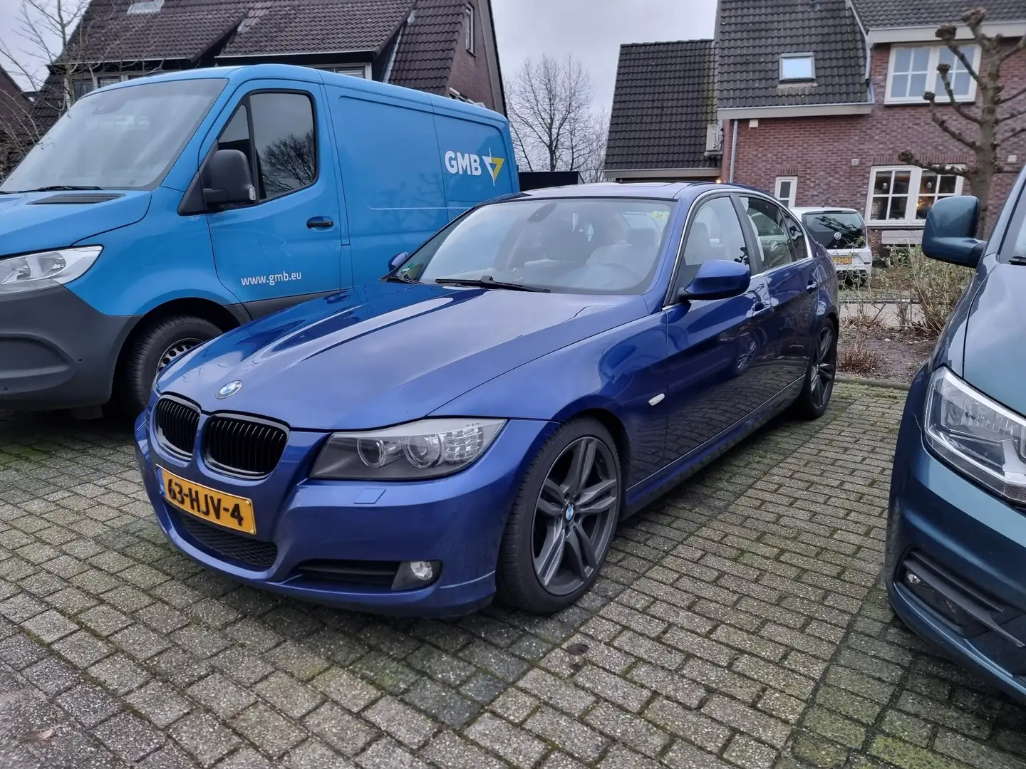 BMW 330 330i High Executive Blauw - 2