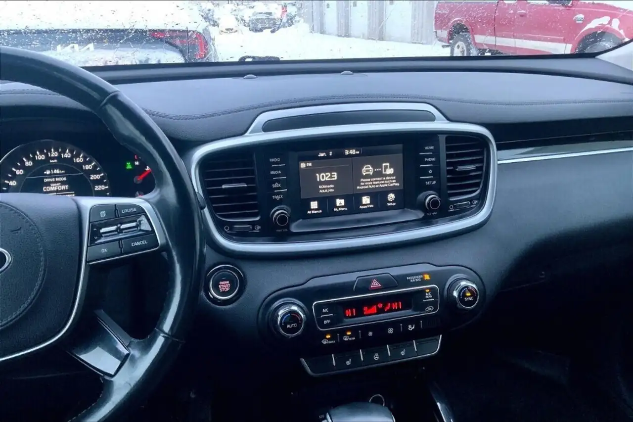 Kia Sorento снимка Kia Sorento