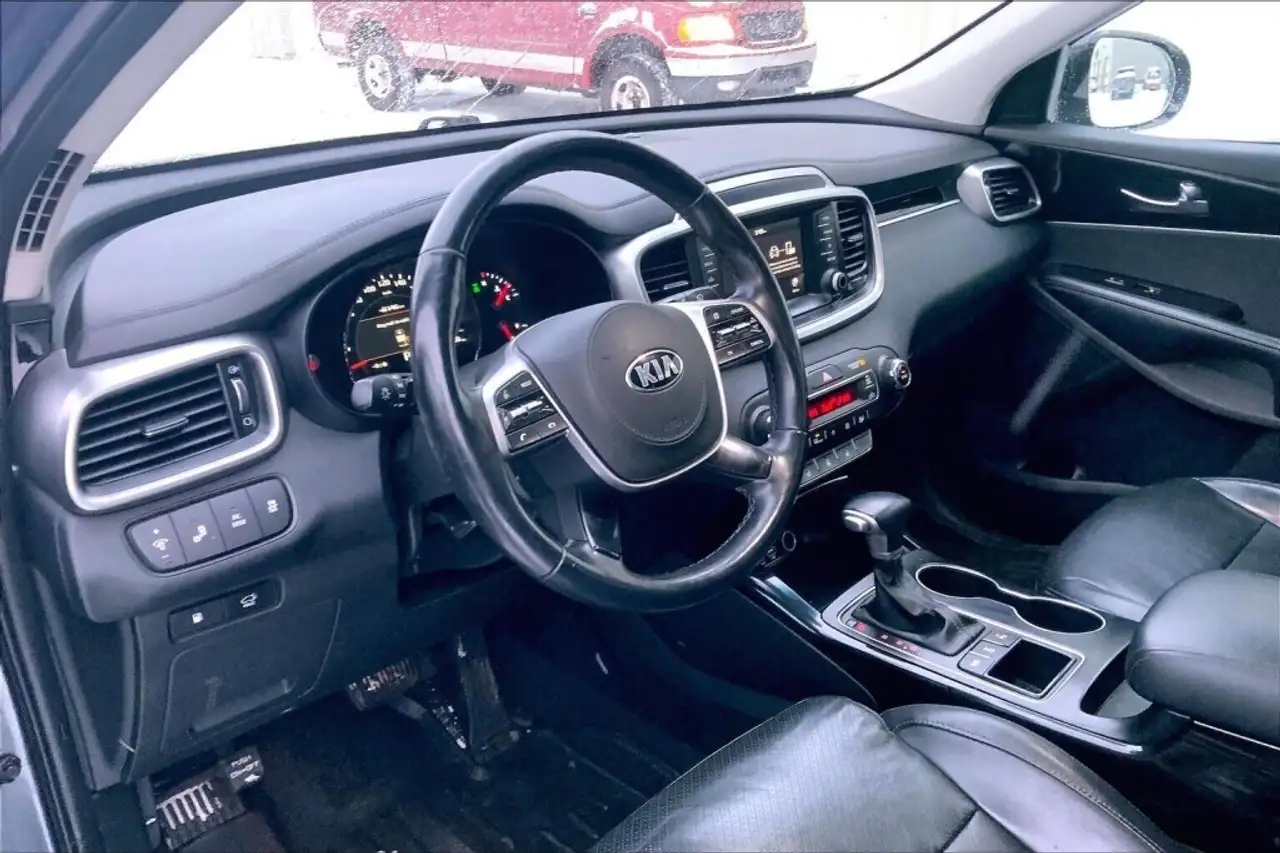 Kia Sorento снимка Kia Sorento