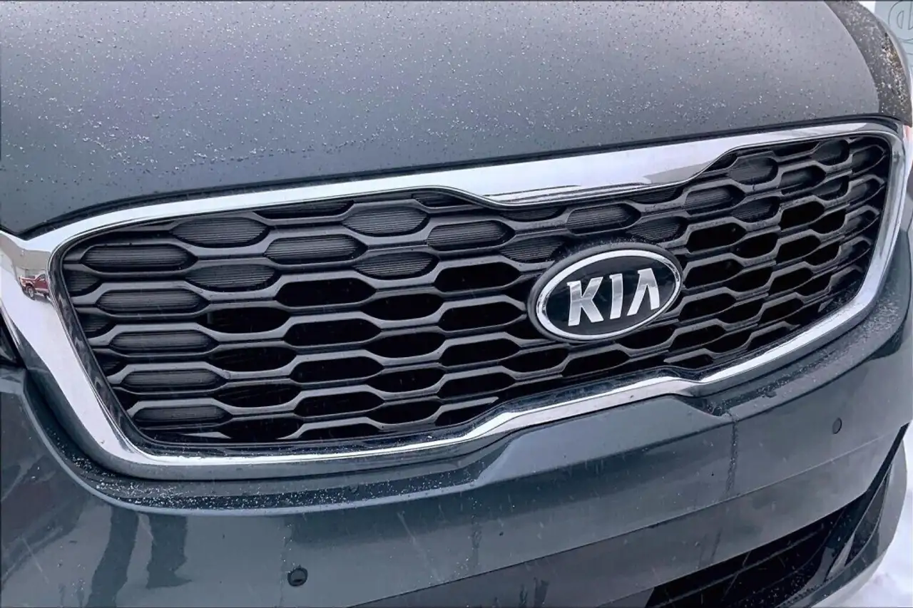 Kia Sorento снимка Kia Sorento