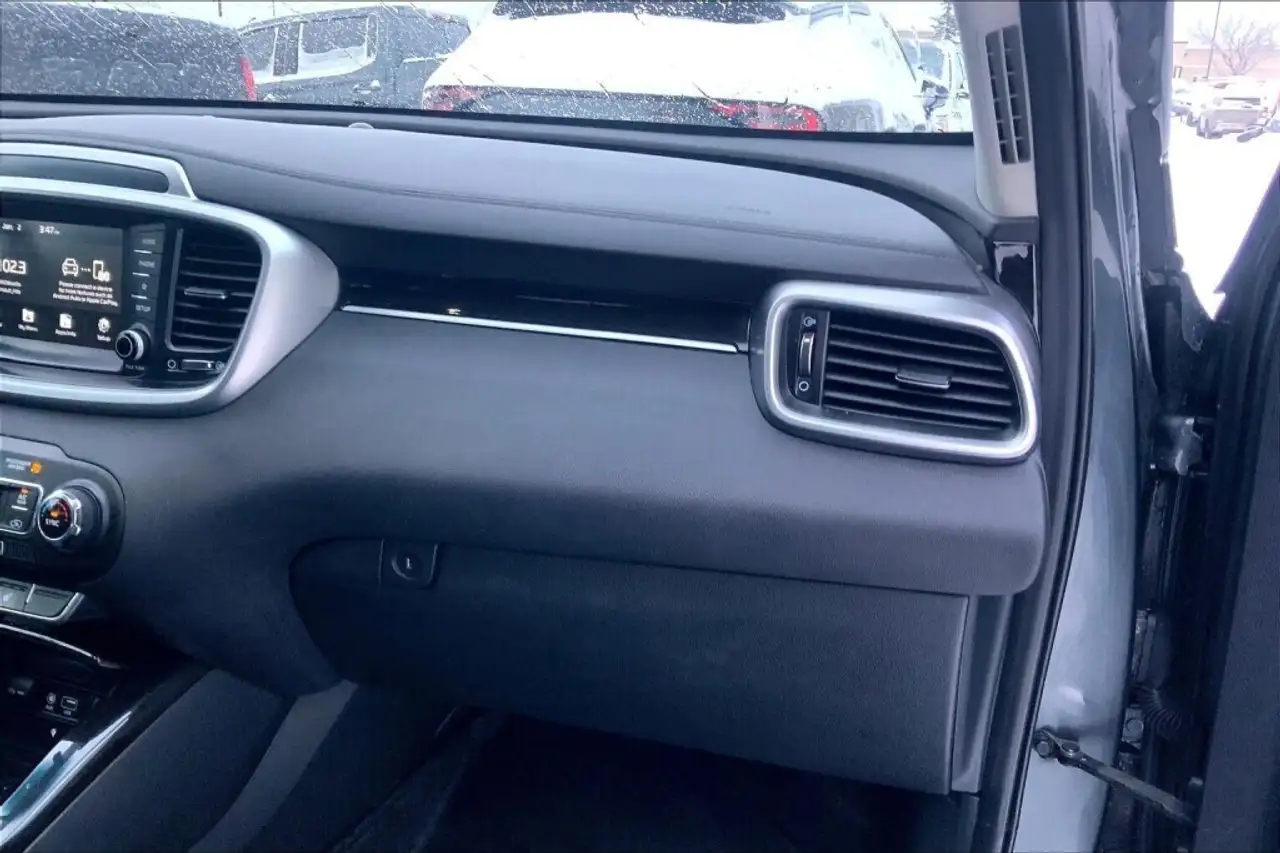 Kia Sorento снимка Kia Sorento