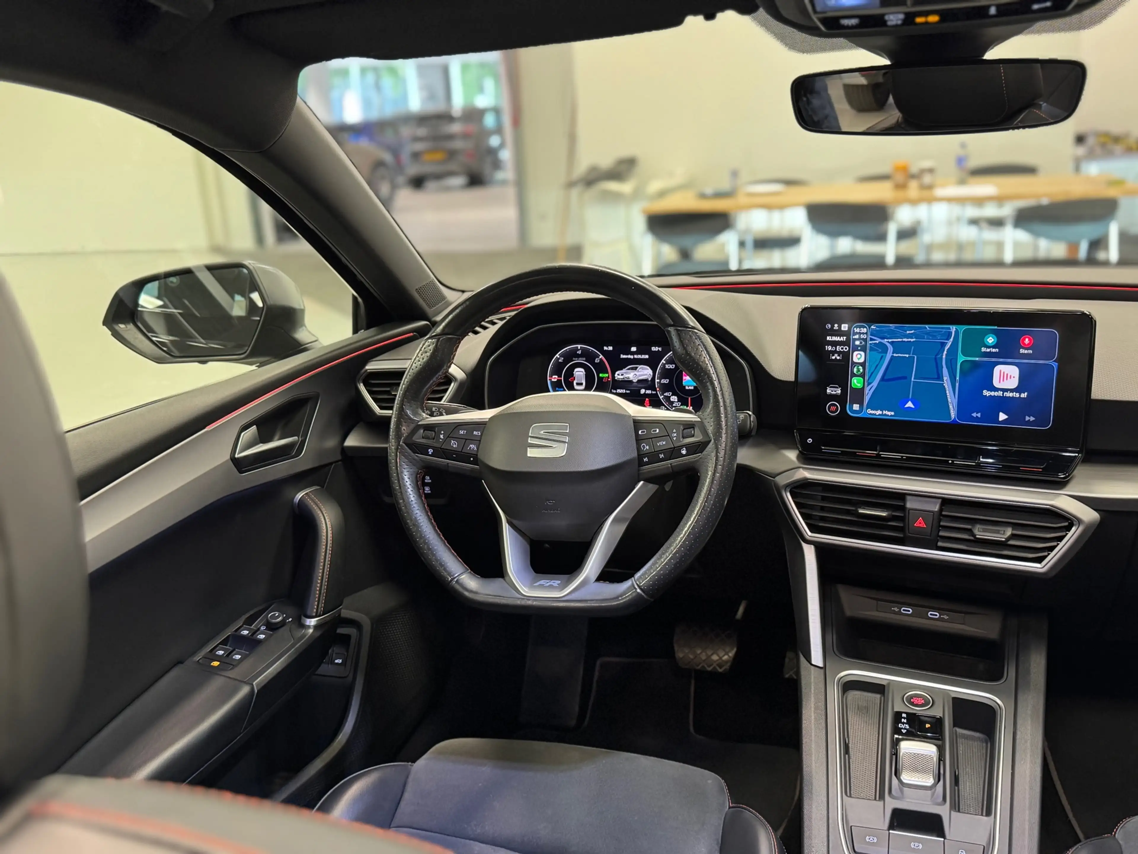 SEAT Leon e-Hybrid Sportstourer 1.4 TSI eHybrid PHEV FR Business Inte — photo 12