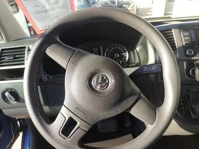 Volkswagen Caravelle view 13