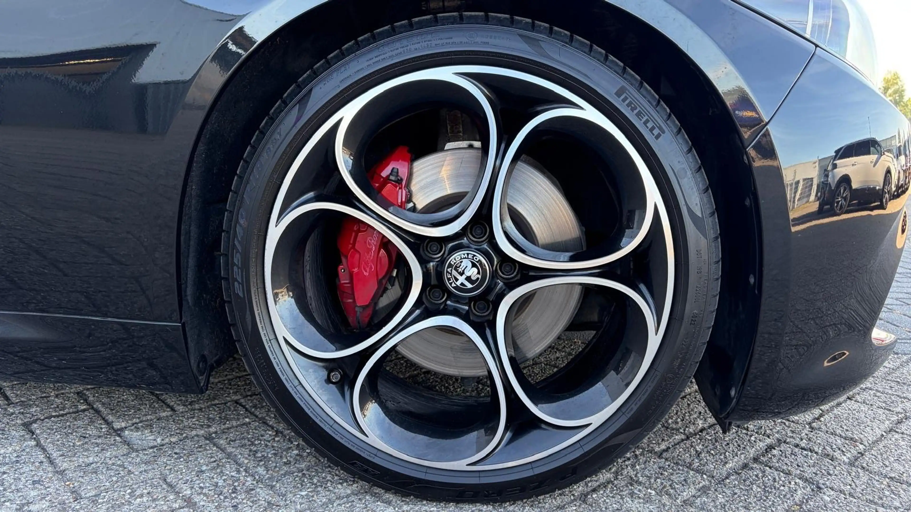 Alfa Romeo Giulia 2.0 TURBO 280PK AWD SPRINT NAVI / LEDER / FULL-LED — photo 13