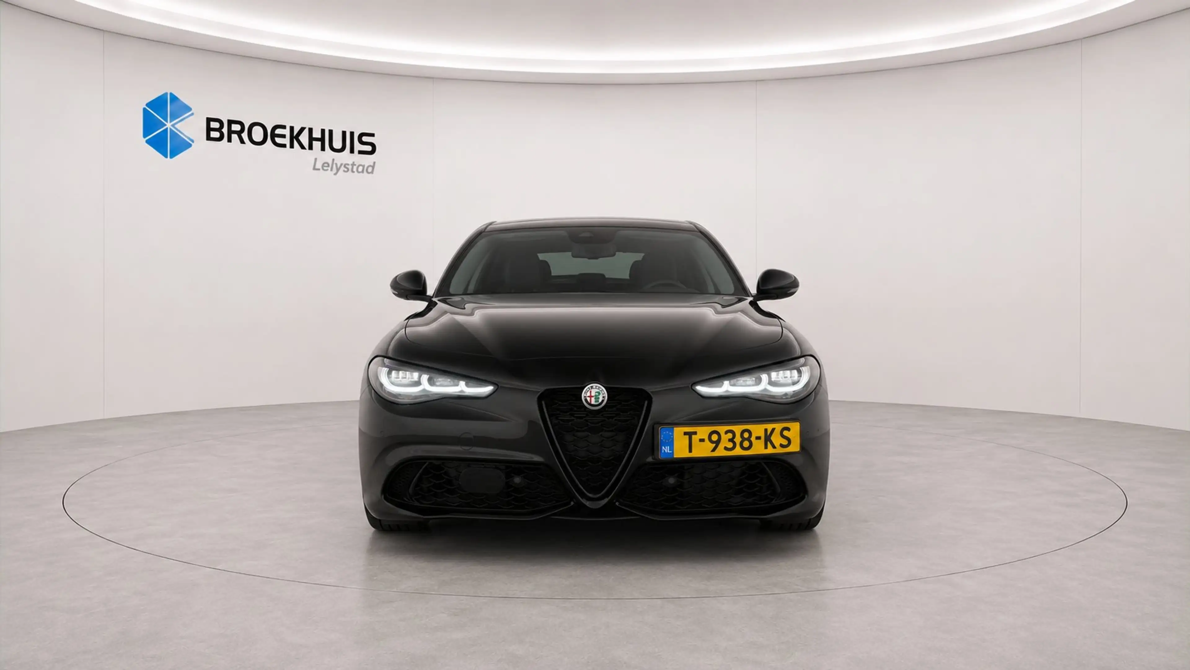 Alfa Romeo Giulia 2.0 TURBO 280PK AWD SPRINT NAVI / LEDER / FULL-LED — photo 5