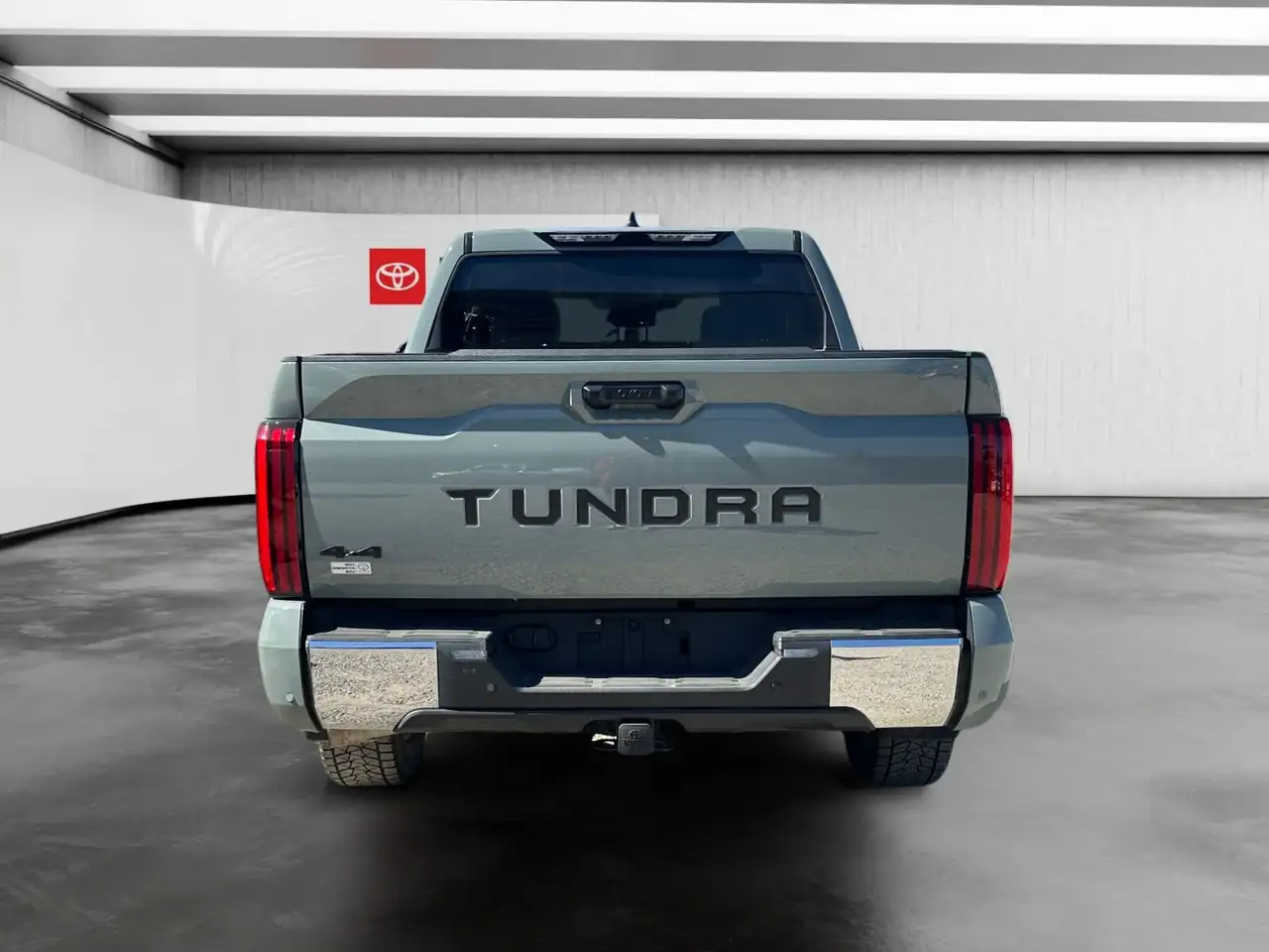 Toyota Tundra снимка Toyota Tundra