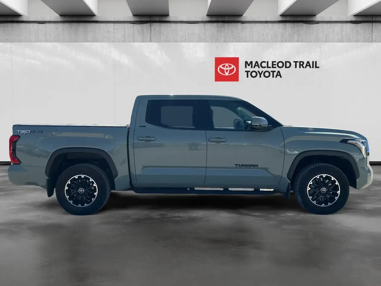 Toyota Tundra снимка Toyota Tundra