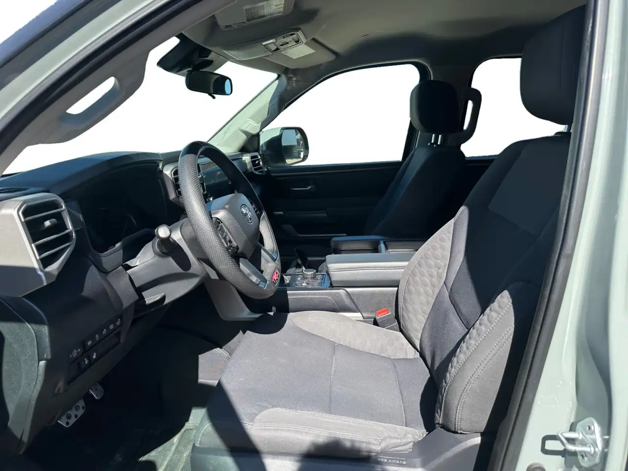 Toyota Tundra снимка Toyota Tundra