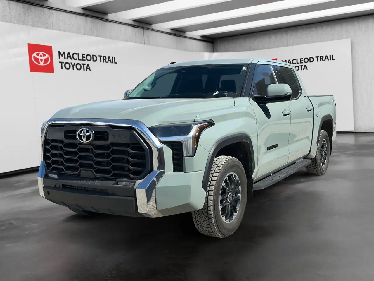 Toyota Tundra снимка Toyota Tundra