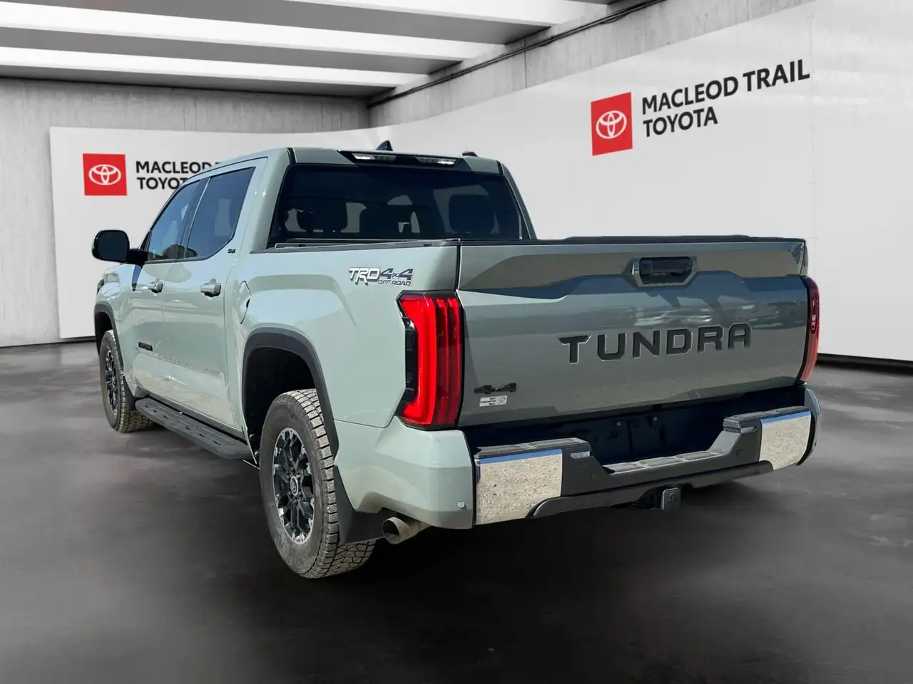 Toyota Tundra снимка Toyota Tundra