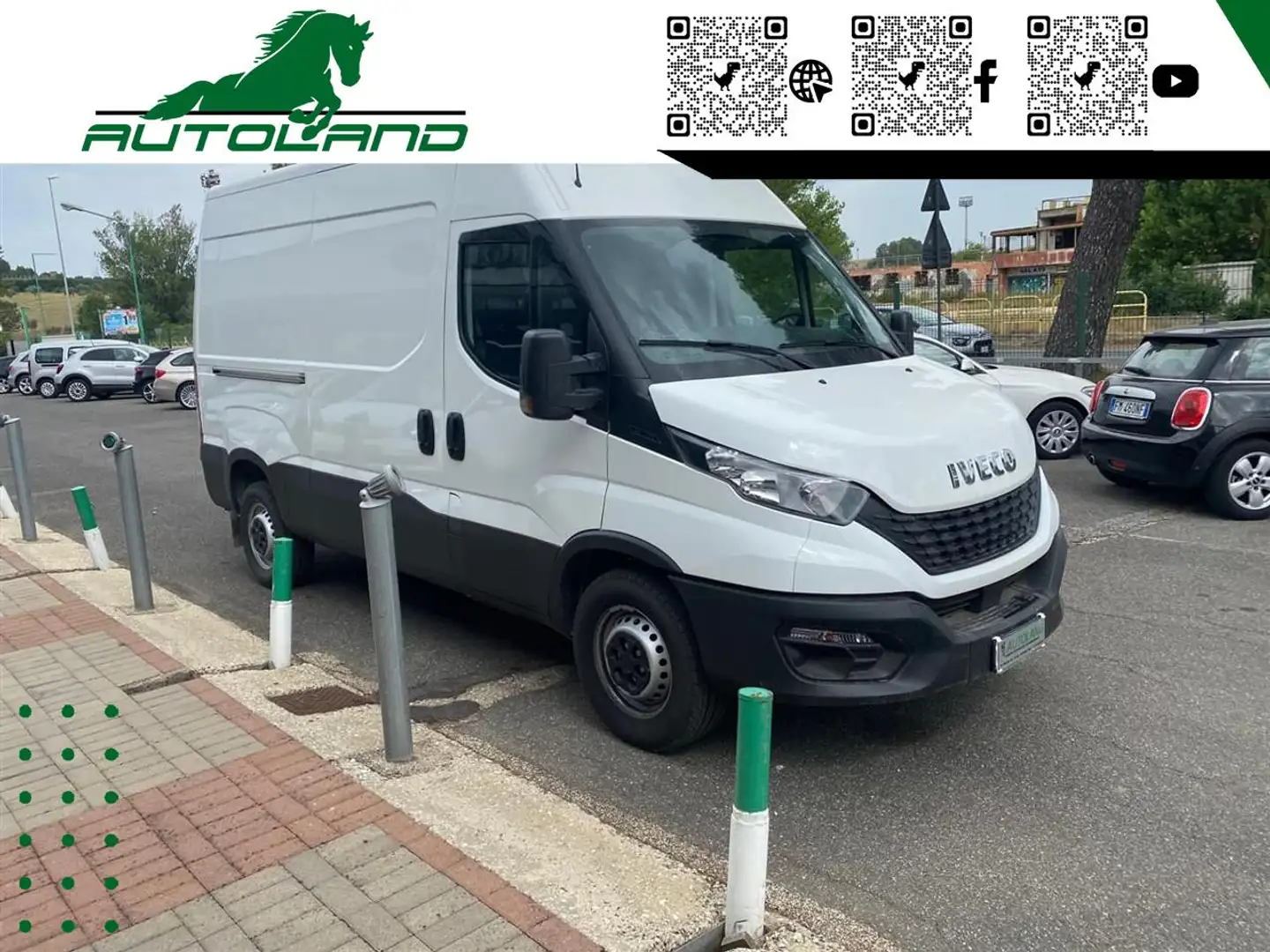 Iveco Daily 35S16 2.3HPT 156cv  Passo Lungo Tetto Alto Bianco - 2