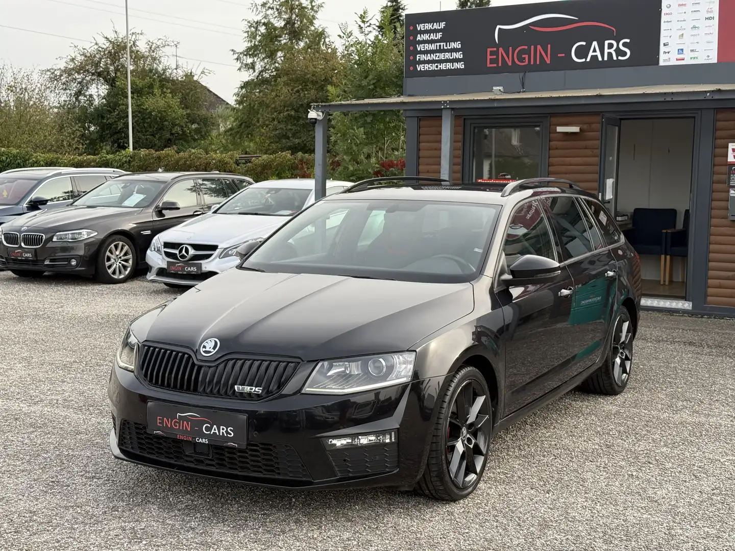 Skoda Octavia Combi RS 2,0 TDI DSG Schwarz - 2