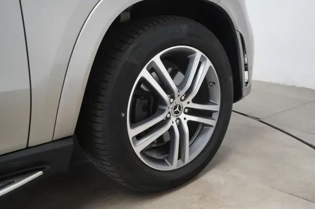 Mercedes-Benz GLE view 12