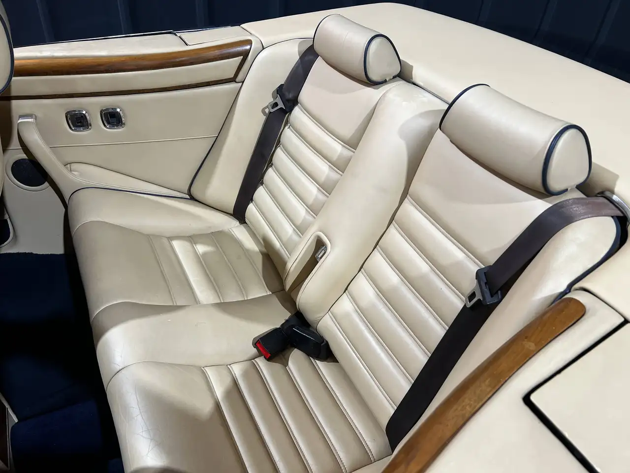 Bentley Azure V8 6.7, foto 7