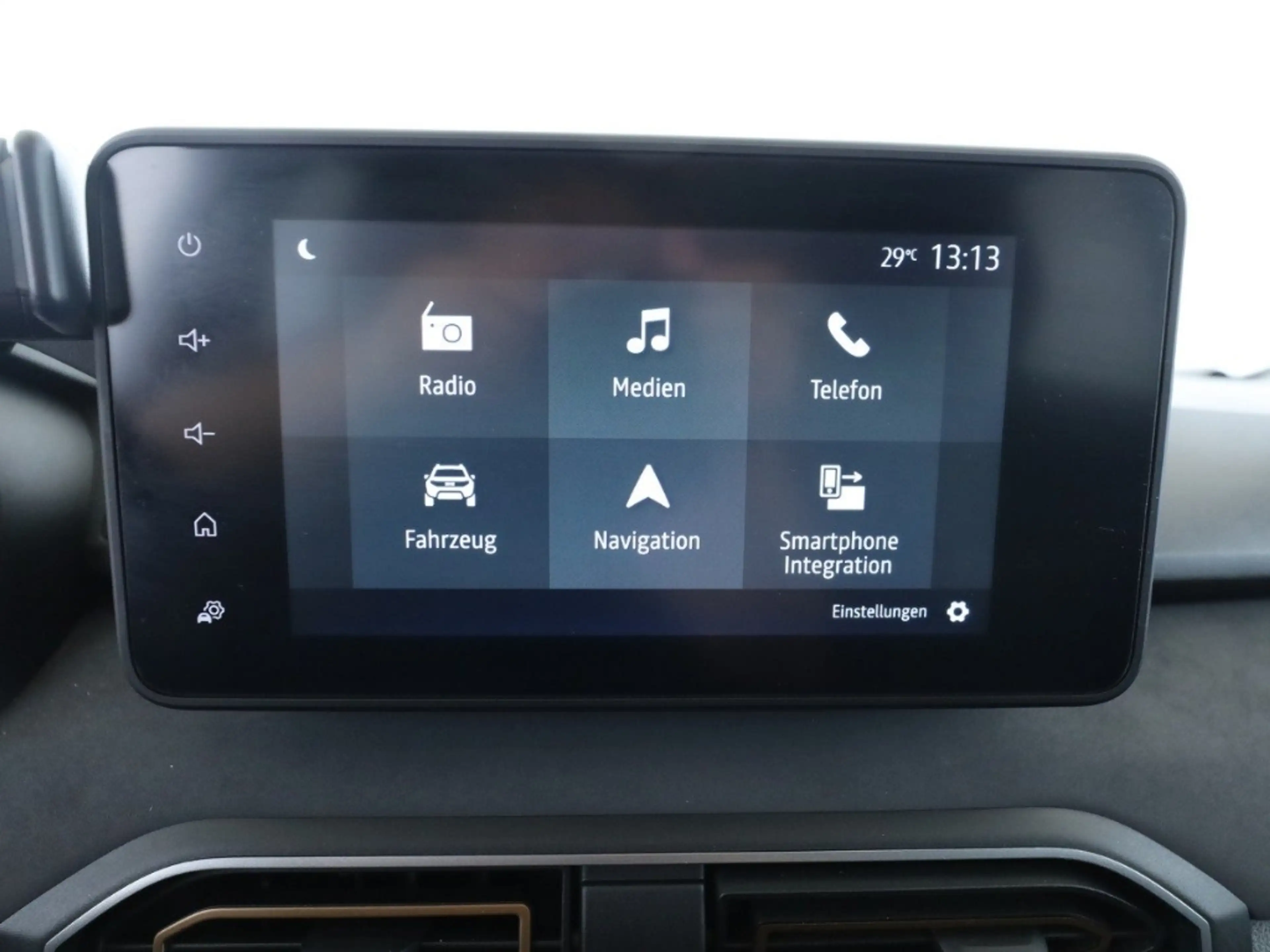 Dacia Jogger TCe 110 RENEW Extreme 7-SITZER+NAVI+SHZ — photo 15