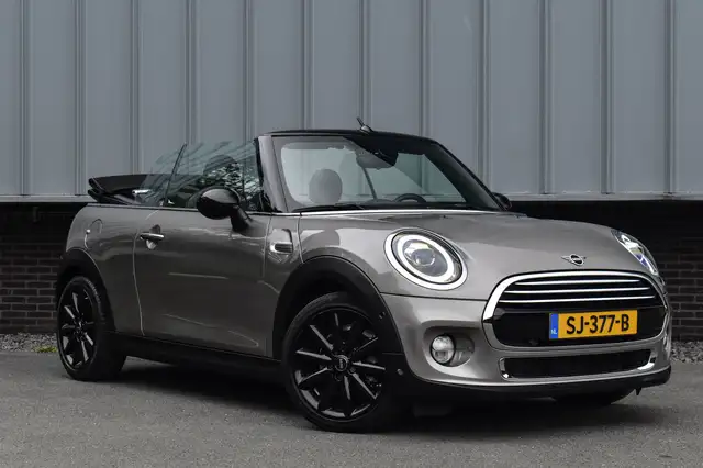 MINI Cooper Cabrio 1.5 Chili | UNIEK !! | Leder | NL Auto | Carplay |