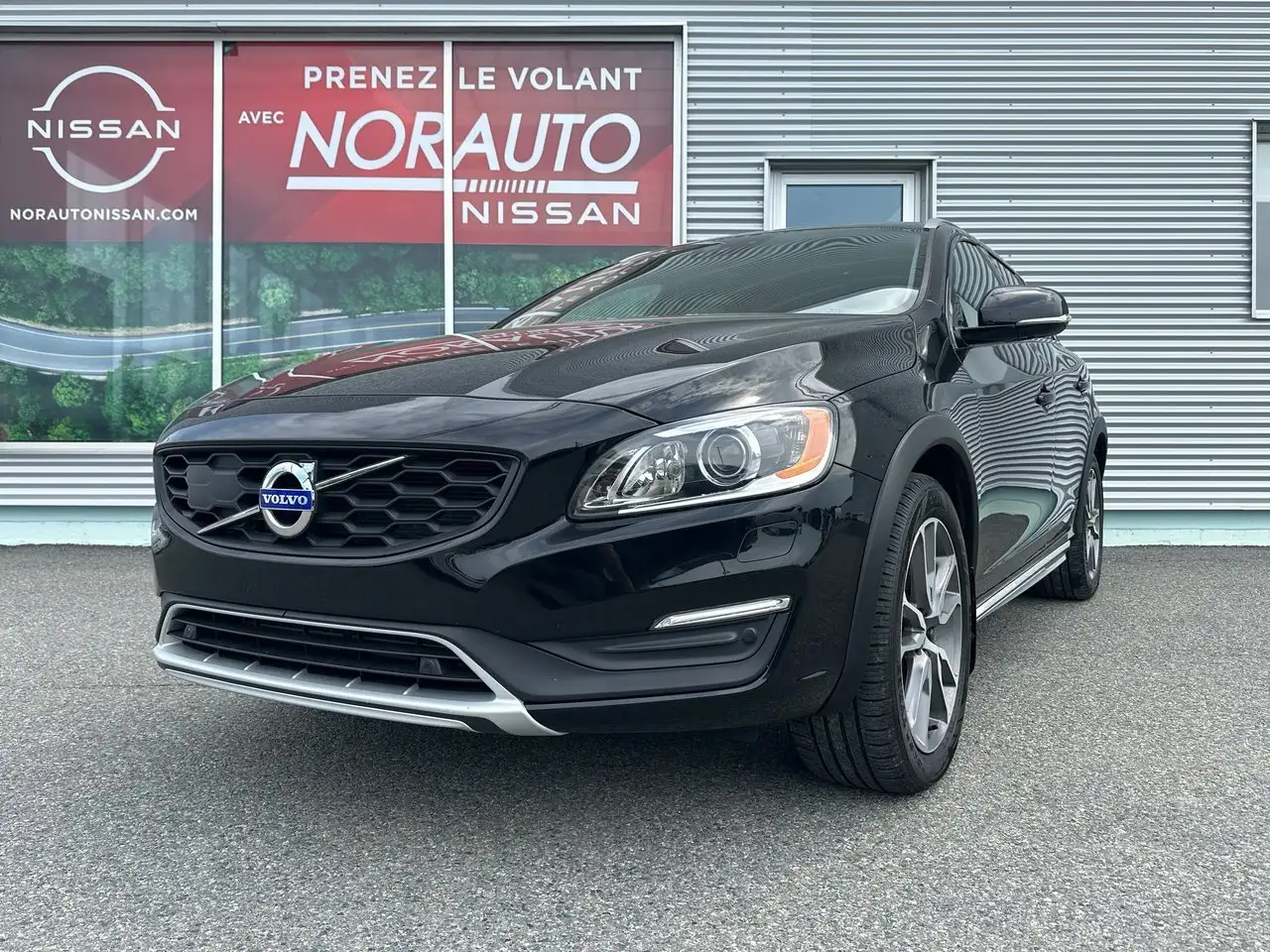 2018 Volvo V60 Cross Country
