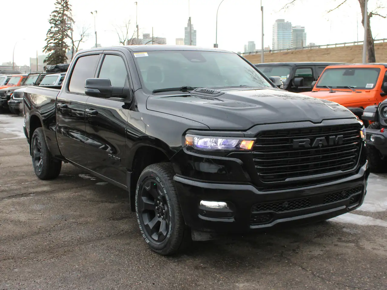 RAM 1500 снимка RAM 1500