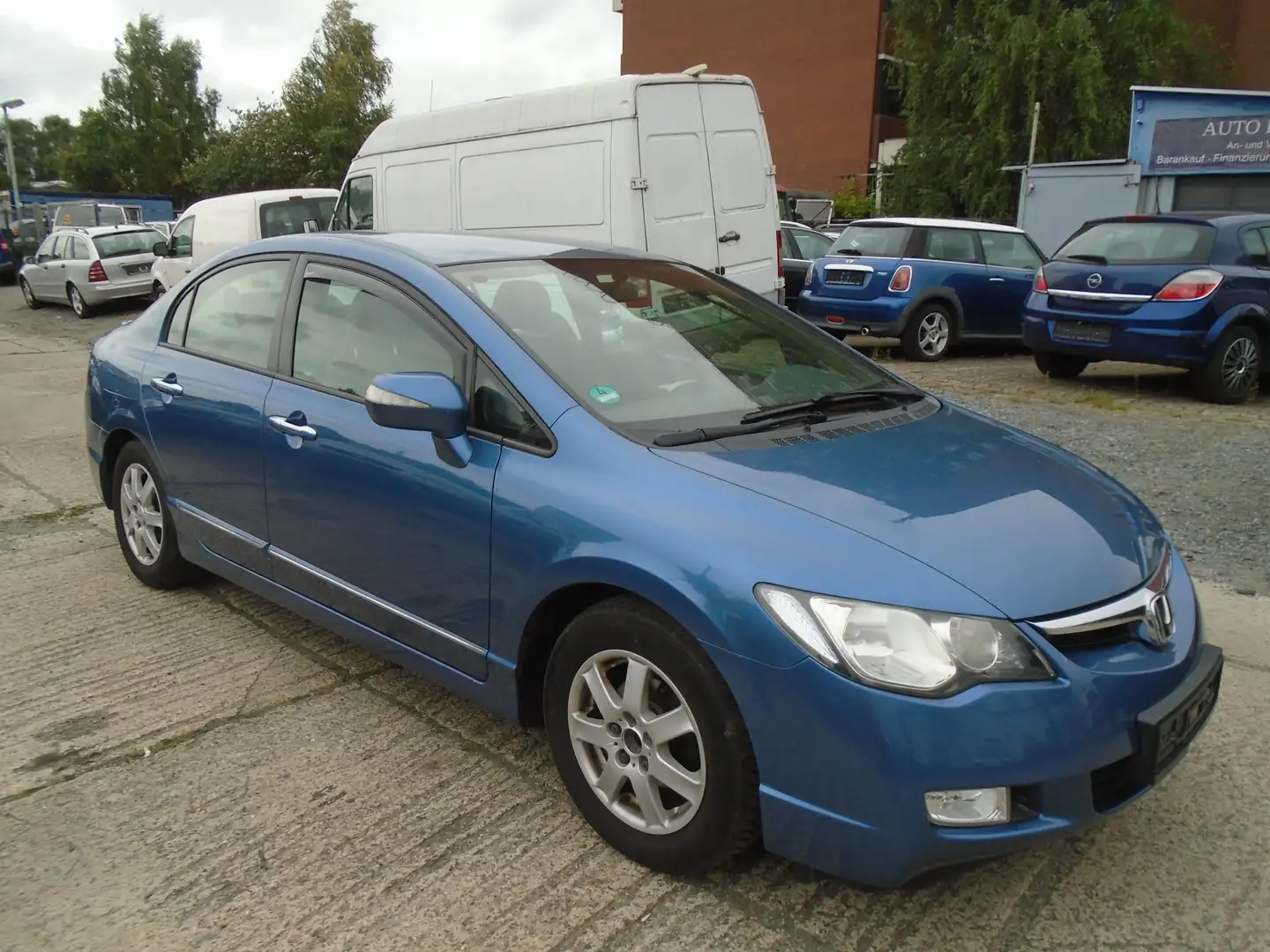 Honda Civic Honda Civic-Benzin -Hybrid -Automatik Blau - 2