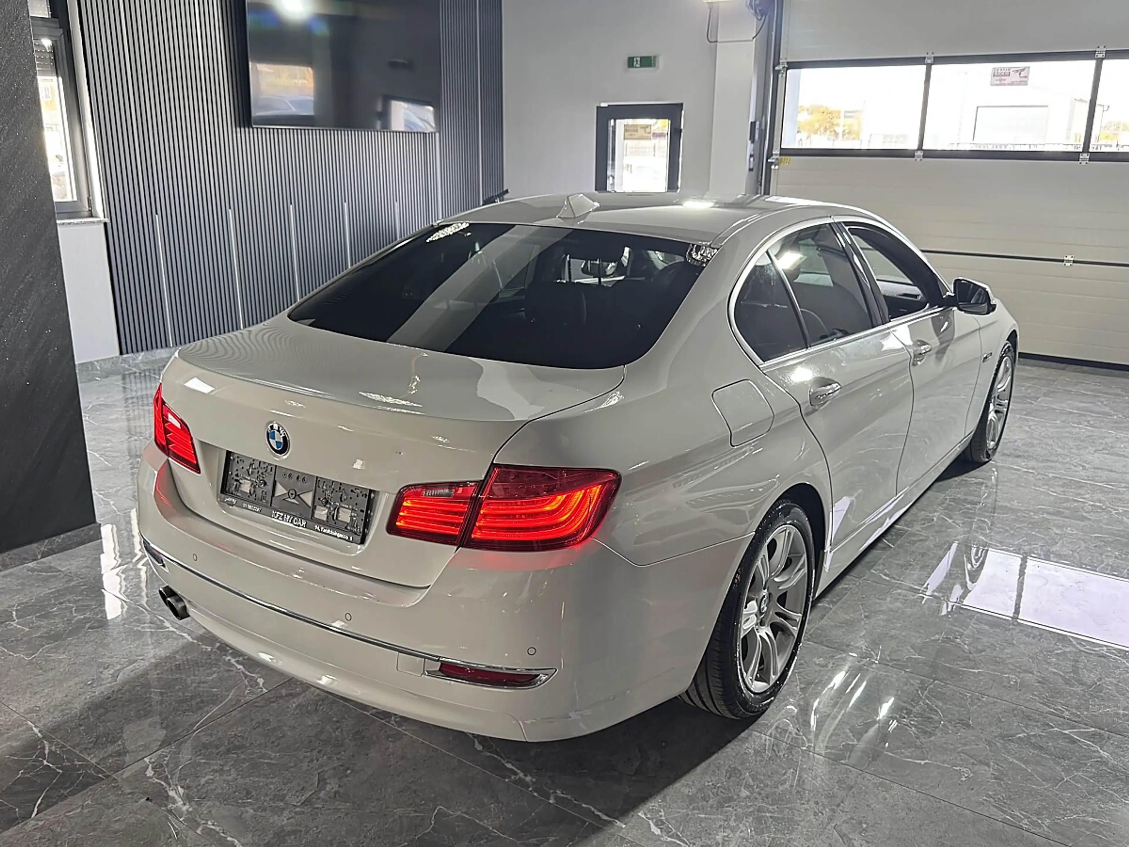 BMW 530 d F10 Aut.*Facelift*Individual*Luxury* — photo 8