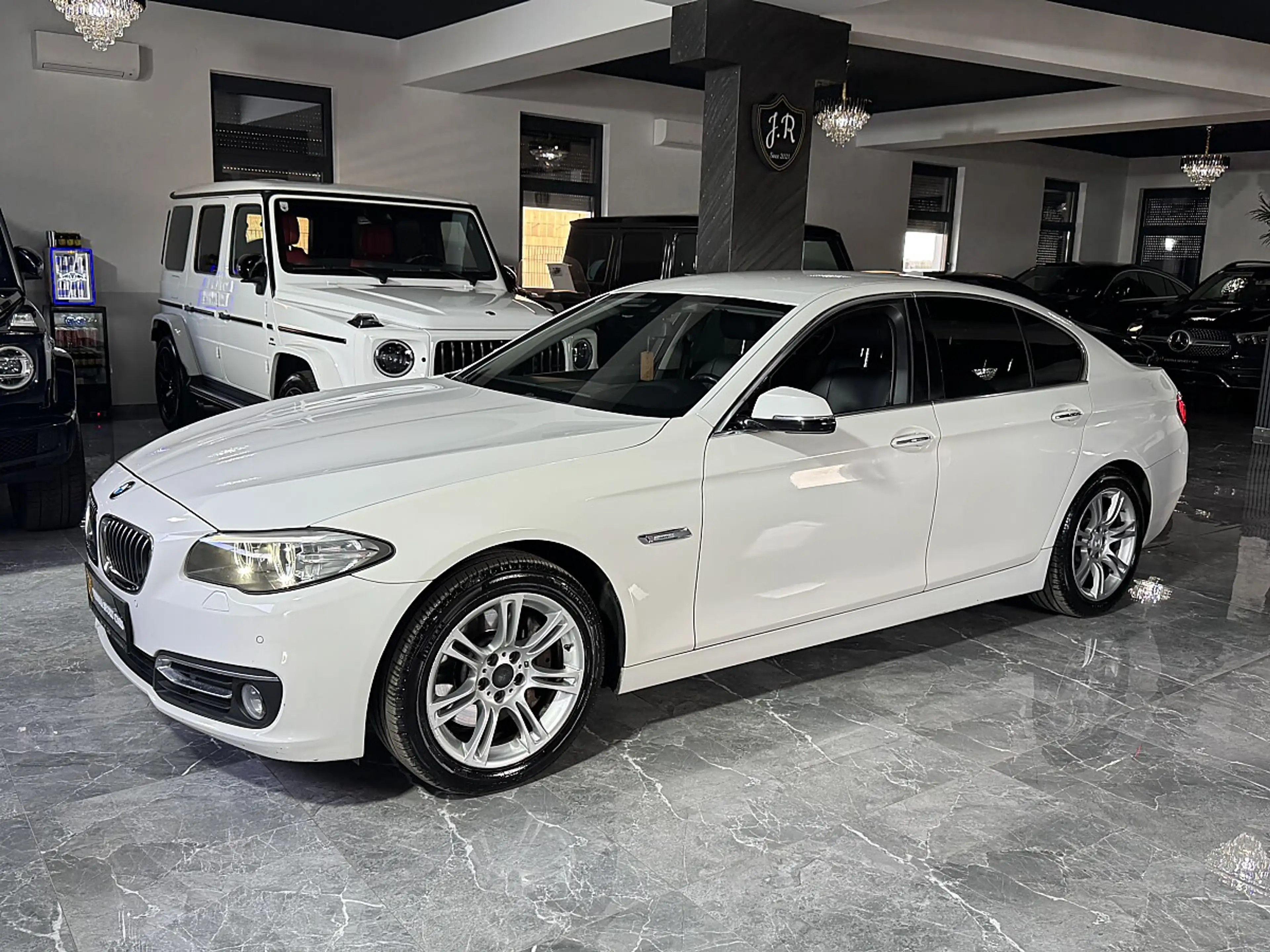 BMW 530 d F10 Aut.*Facelift*Individual*Luxury* — photo 3